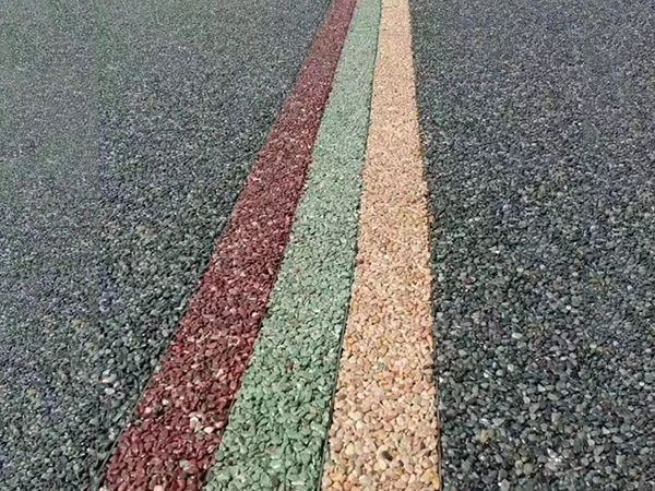 膠粘石地坪的施工方法是什么？有哪些注意事項(xiàng)？